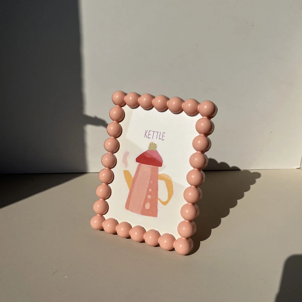 Plastic Cute Beaded Edge Photo Frame Adorable Desktop Display Photo Frame Decorative Photo Frame Stand Home Decor Display Piece